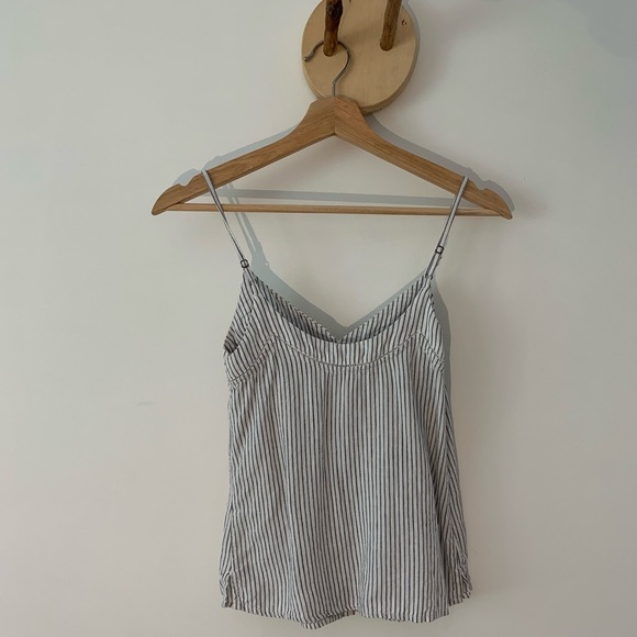 Abercrombie top - Picture 3 of 3